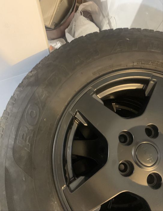 Jantes originais  Jeep wrangler WK WJ + pneus