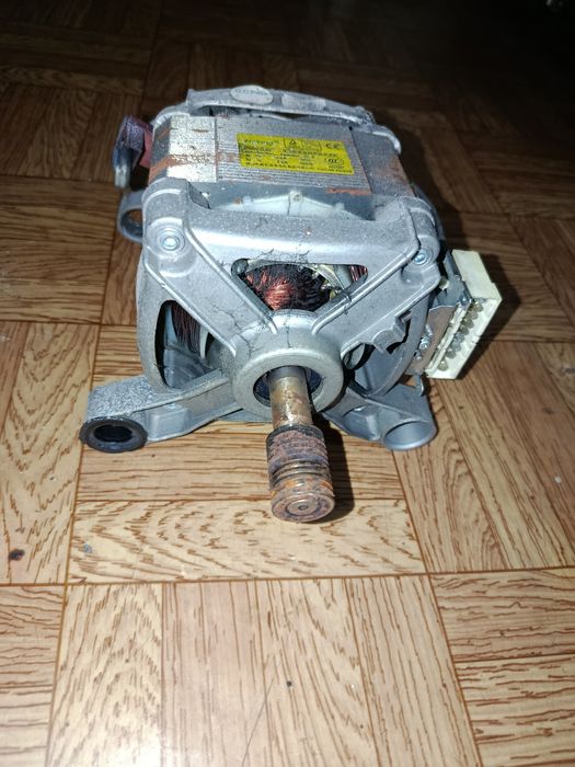 Двигатель стиральной машины LG