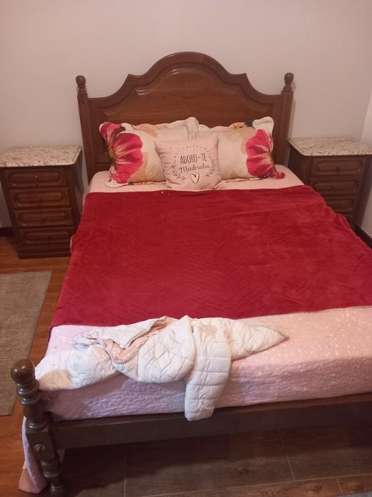 Quarto completo com móvel