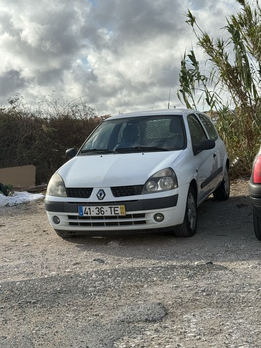 Clio 2002 , Comercial