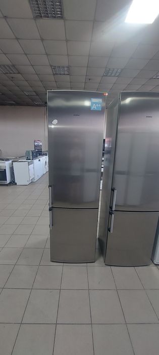 Холодильник Siemens KG39VX77/03