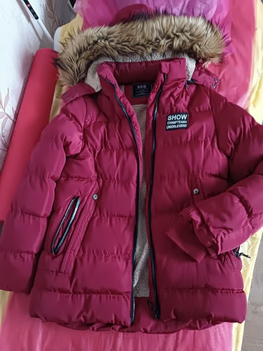 Зимова куртка на підлітка