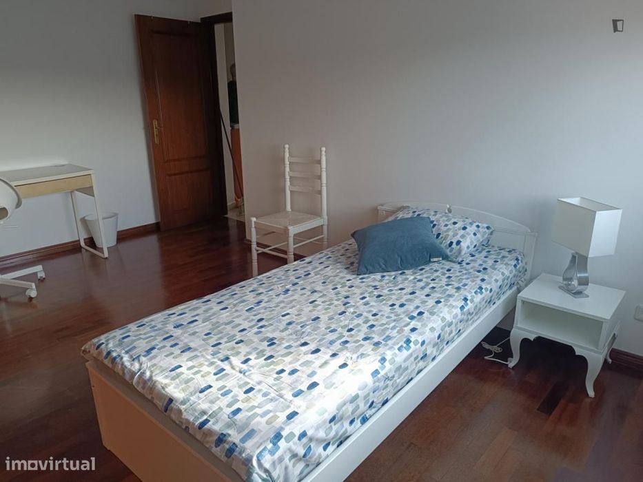 Quarto - localizado em Leiria