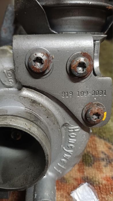 Turbosprężarka Peugeout Partner Tepee