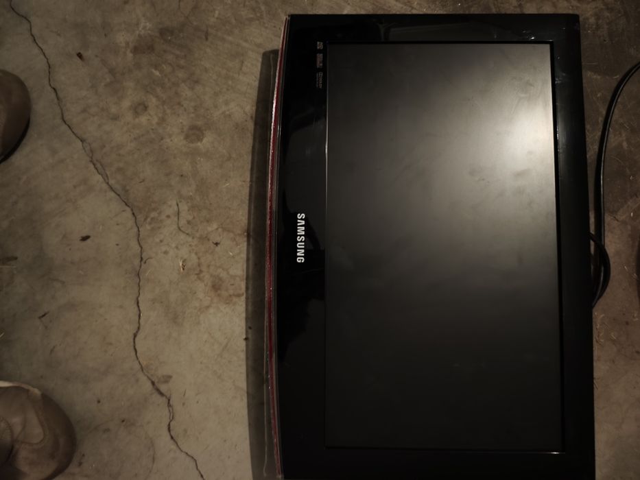 TV Samsung 24 LCD