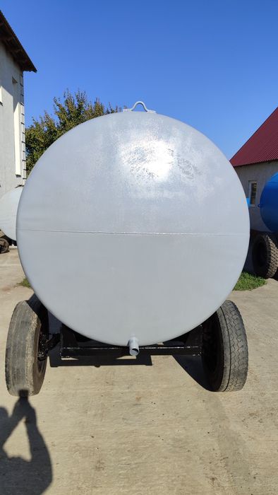 Бочка ємність три куба