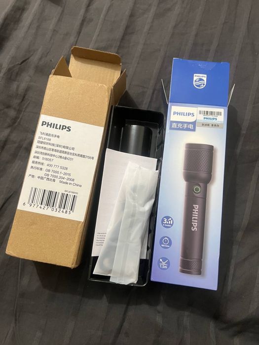 Філіпс з зумом тайп-с