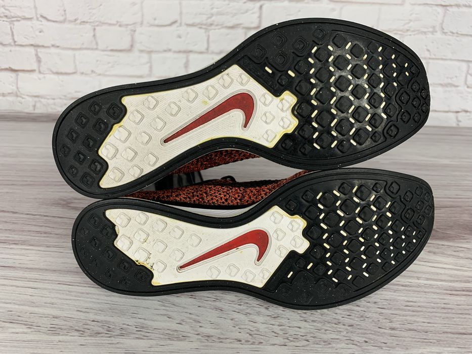Кросііки Nike flyknit racer, 43-27.5см.