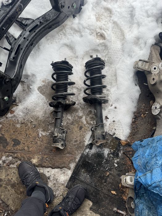 Передні амортизатори кіа ніро