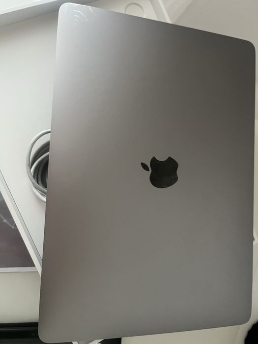 Macbook air m1 2020