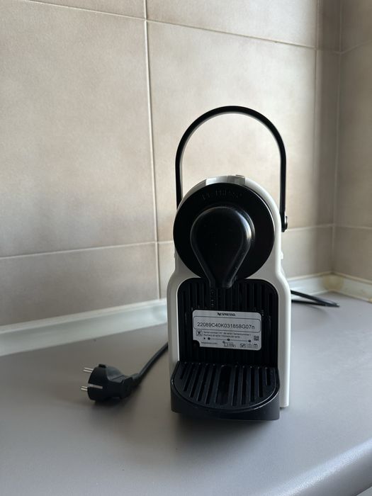 Máquina de Café Nespresso branca