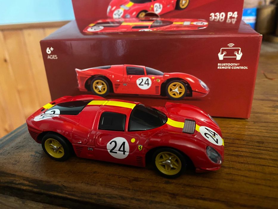 Машинка на керуванні Ferrari 330 P4
