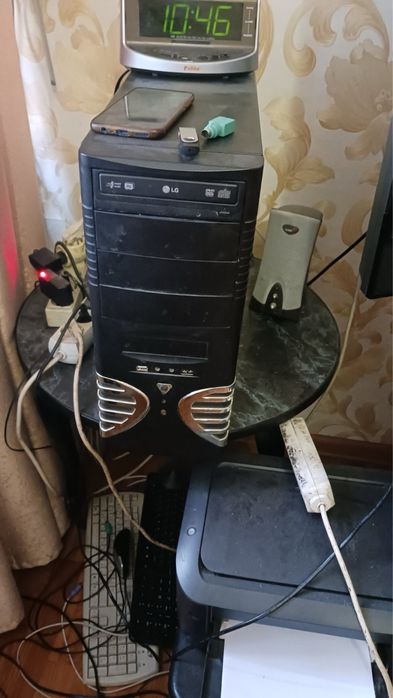 Продам системный блок к компьютеру