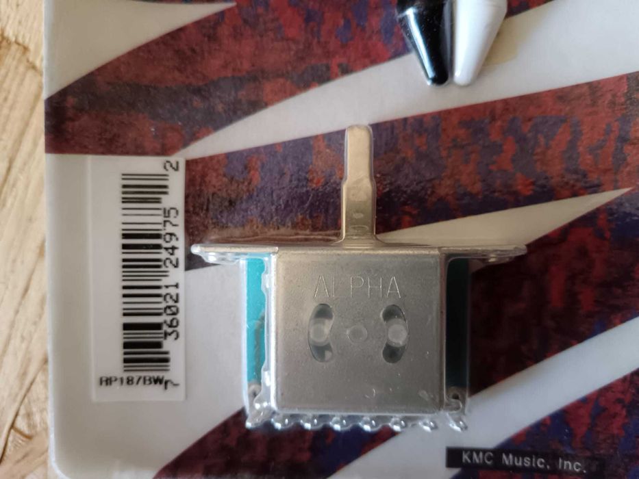 Retroparts RP187BW switch 3 way for Tele with 2 knobs