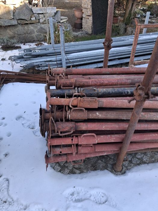 Stemple podpory budowlane