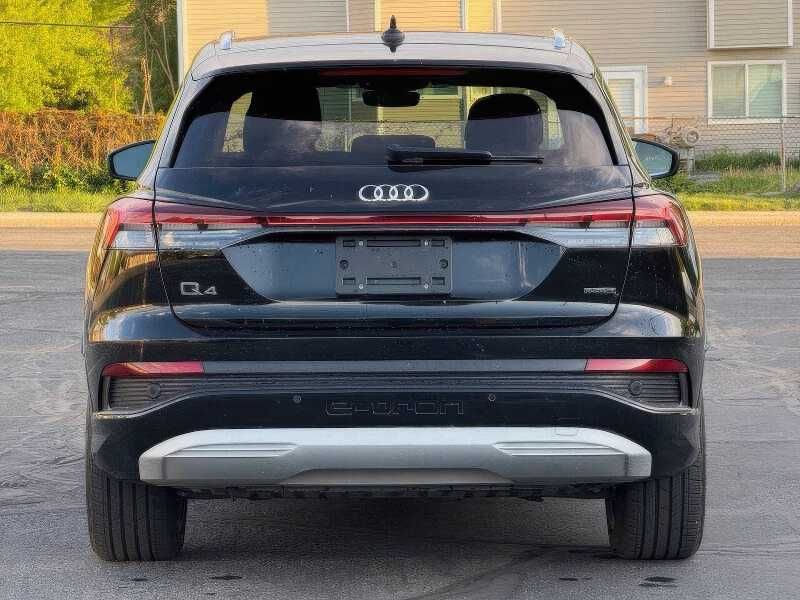 2022 Audi Q4 e-tron quattro Premium 50