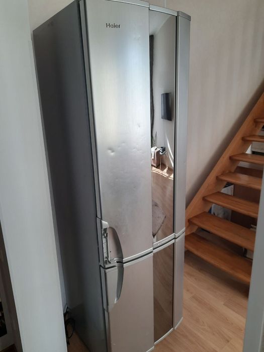 Терміново продається холодильник Haier HRF-409A