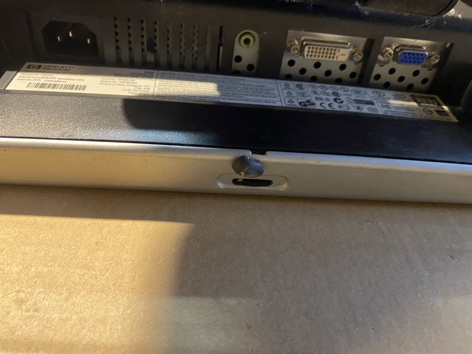 Monitor lcd hp 15 cali