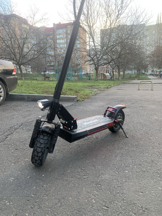 Продам электросамокат kukirin m4 pro