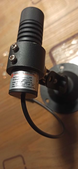 Лазерный уровень линейка