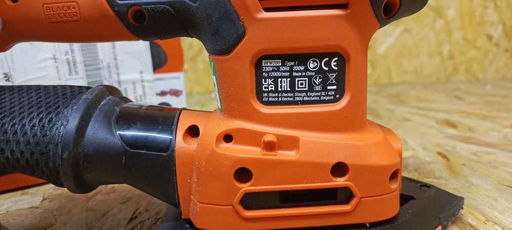 Szlifierka oscylacyjna Black decker