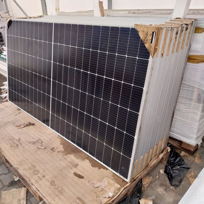 OSTATNIE 3 SZTUKI! Panele fotowoltaiczne Jinko Solar (JKM545M-72HL4-V)