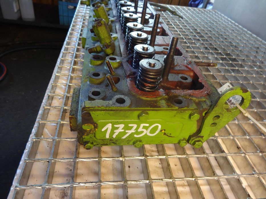 Głowica do silnika Perkins 6.3544. Cylinder head Perkins 6.3544