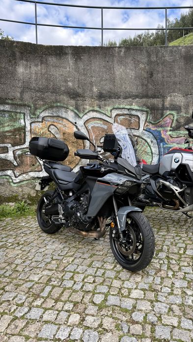 Yamaha tracer 9 2025 c/GARANTIA, quickshift, top case e outros extras