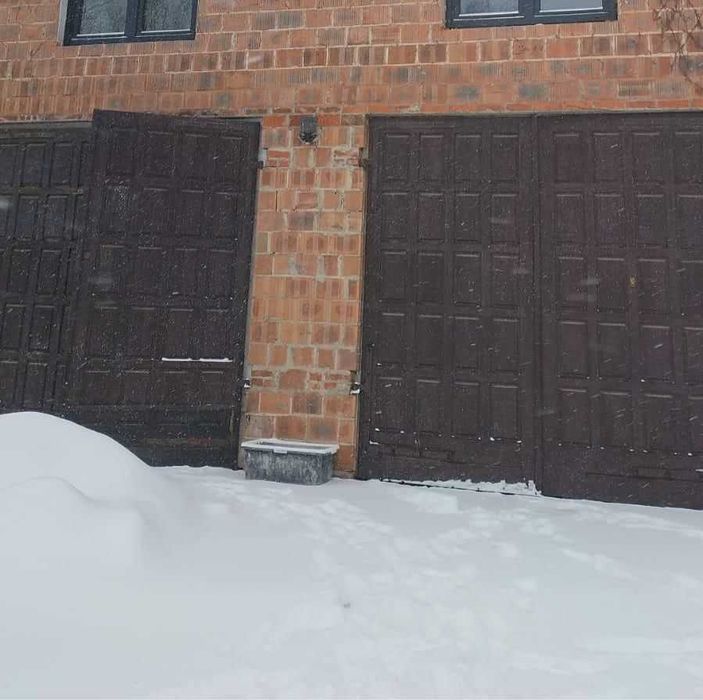 Brama garażowa drewniana