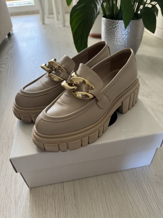 Loafersy KARINO r. 38 Beżowe