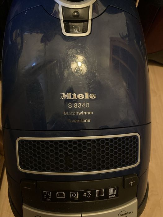 Miele  C3, полный комплект …красный, белый