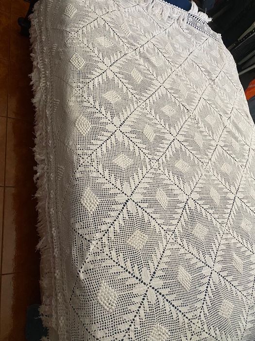 Colcha de renda feita á mão