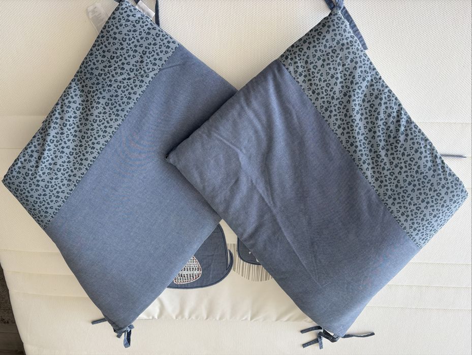 Protetor de berço para cama de bebé