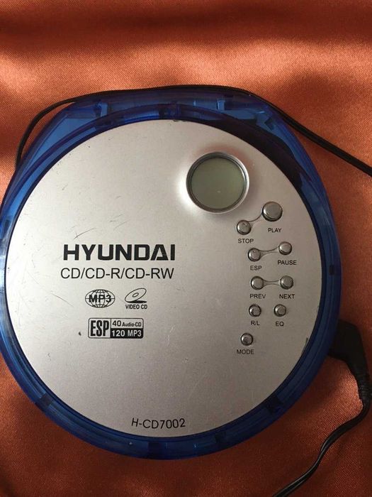 CD плеер Hyundai H‑CD7002