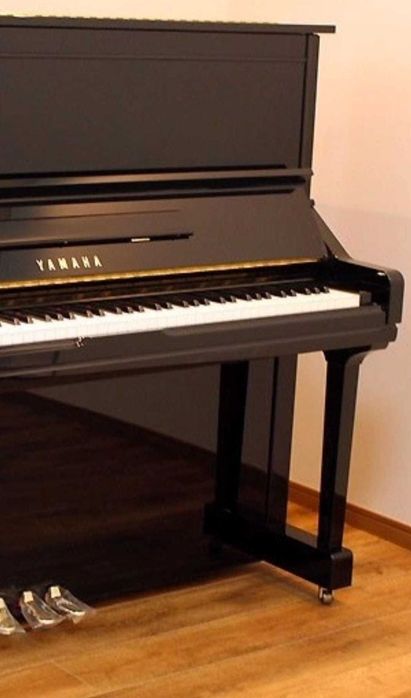 Piano Yamaha U X
