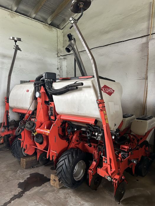 Siewnik do kukurydzy Kuhn maxima 2.