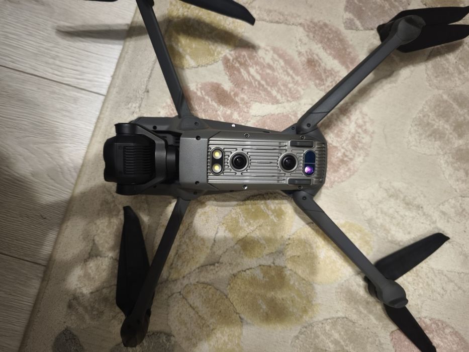 Квадрокоптер DJI Mavic 3t