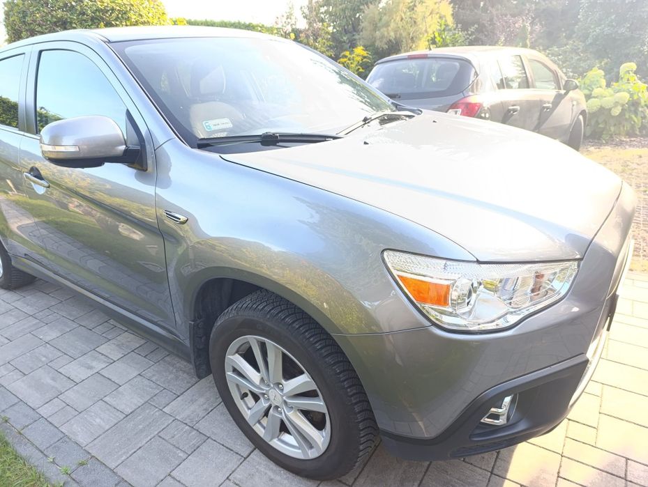 Samochód Mitsubishi asx