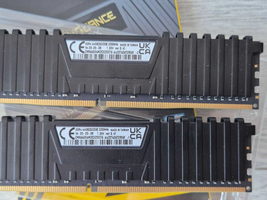 пам'ять DDR4 64GB (2x32GB) 3200-3600MHz Corsair Vengeance. Trade-IN