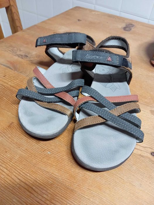 Sandalias desportivas