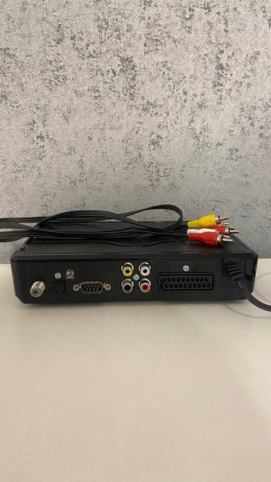 Продам цифровой спутниковый ресивер GI S1025