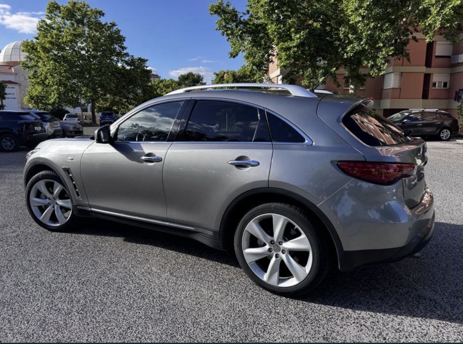 INFINITI FX 3.0D  240cv  4WD