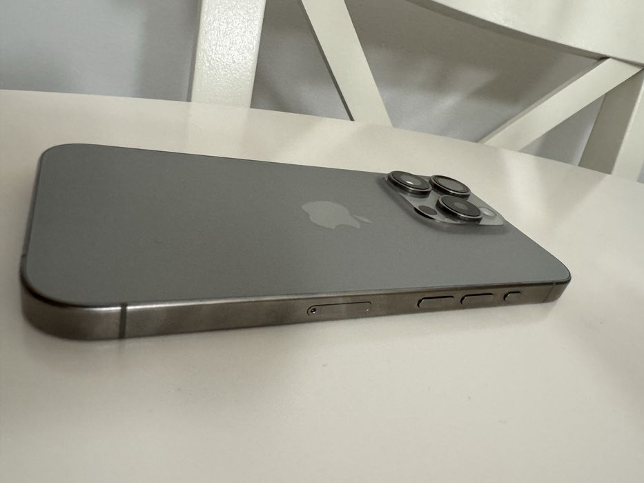 IPhone 15 pro 8GB/512 GB szary kolor