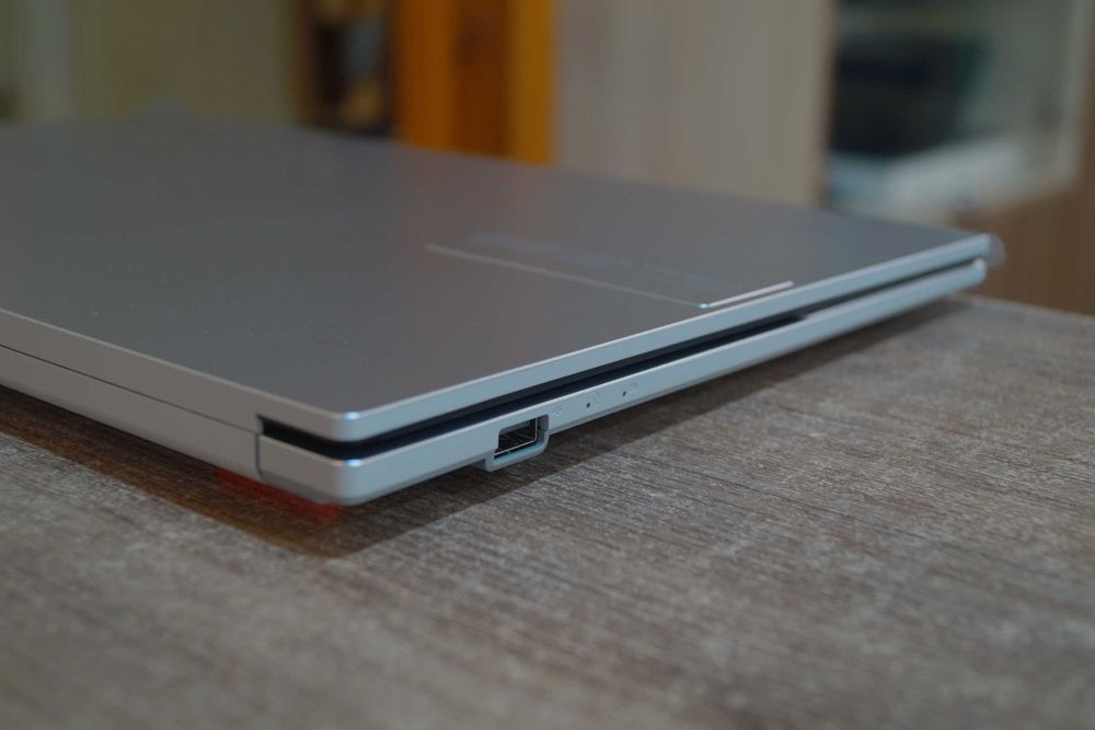 ГАРАНТІЯ Asus (IPS/AMD Ryzen 3 7320U/RAM 8гб LPDDR5/SSD 256гб)TVOYO