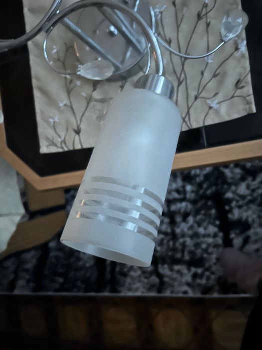 Lampą sufitowa z kryształkami