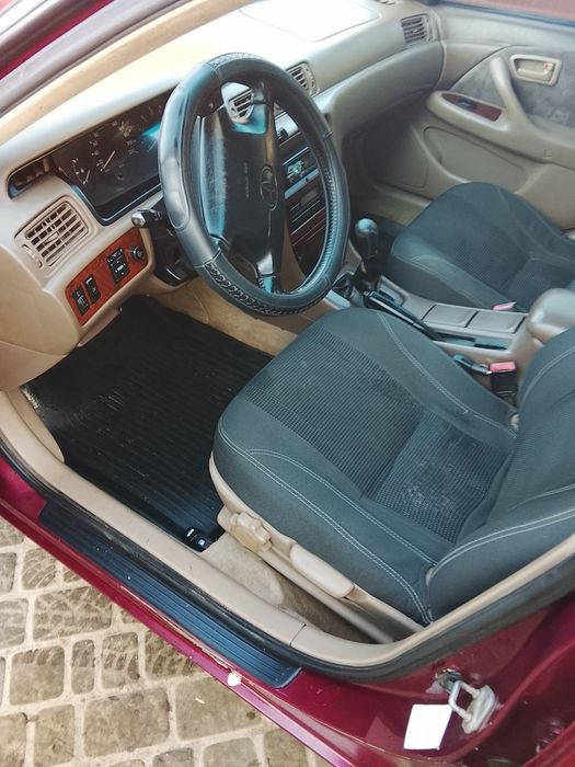 Продаю Toyota Camri