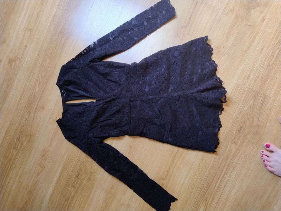 Koronkowy kombinezon w kolorze czarnym