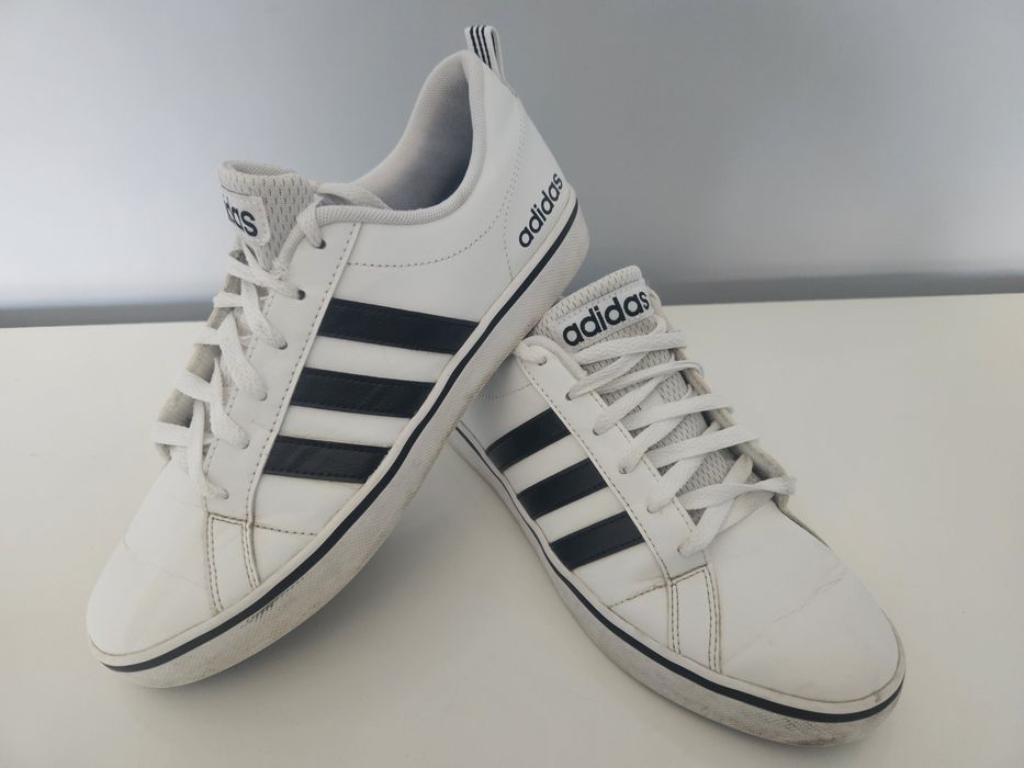 Snikersy chłopięce  Adidas 40
