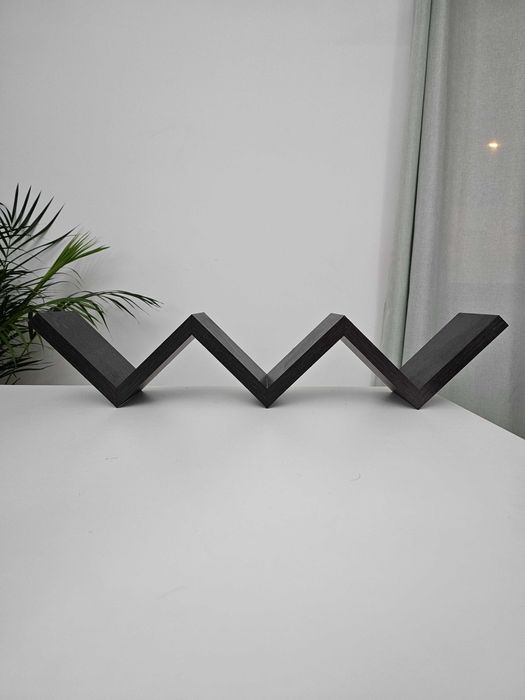 Estante Zig Zag Preta + Trio Cubos Decorativos