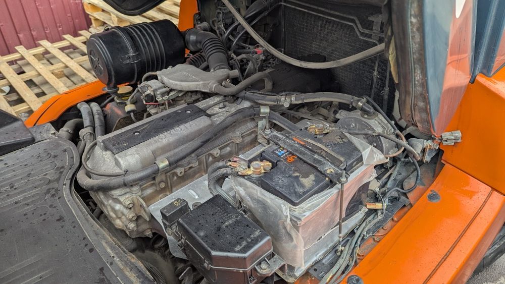 Продам вилковий навантажувач Toyota 02-7fg40